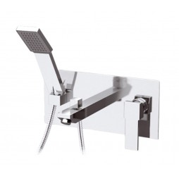 Смеситель для ванны Remer Qubika Q04