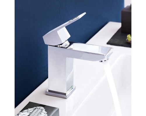 Смеситель для умывальника Grohe Eurocube 23132000
