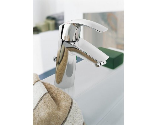 Смеситель для умывальника Grohe Eurosmart 23322001