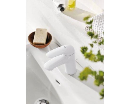 Смеситель для умывальника Grohe Eurostyle 23709LS3