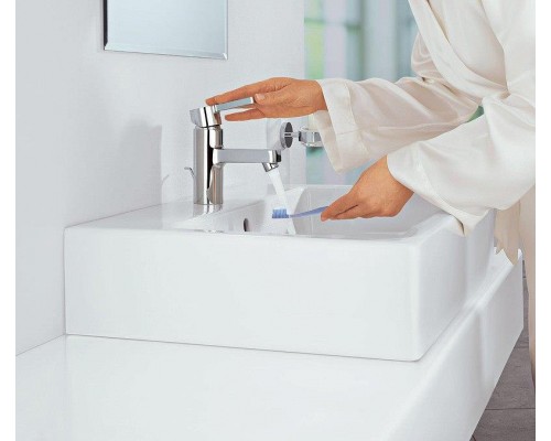 Смеситель Grohe Lineare 32115000