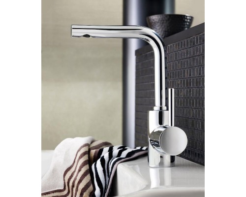 Смеситель кухонный для раковины Grohe Essence 32628000