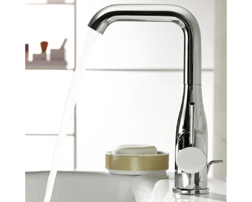 Смеситель для умывальника Grohe Essence New 32628001