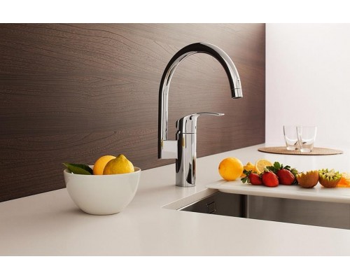 Кухонный смеситель Grohe Eurosmart New 33202002