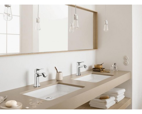 Смеситель для раковины Hansgrohe Metris Classic 31075000
