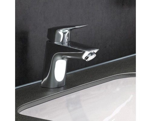 Смеситель для умывальника Hansgrohe Logis 70 71070000