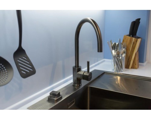 Кухонная мойка из нержавейки Omoikiri Akisame 65-GM-L вороненая сталь