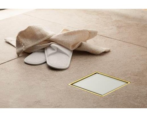 Точечный трап Pestan Confluo Standard White Glass 4 Gold, 13000159