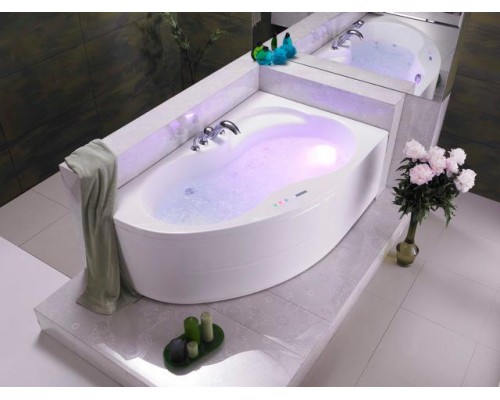 Ванна акриловая Poolspa Mistral 150x105 R с ножками